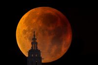 023- DSC3080 Roland Schweizer Blutmond a